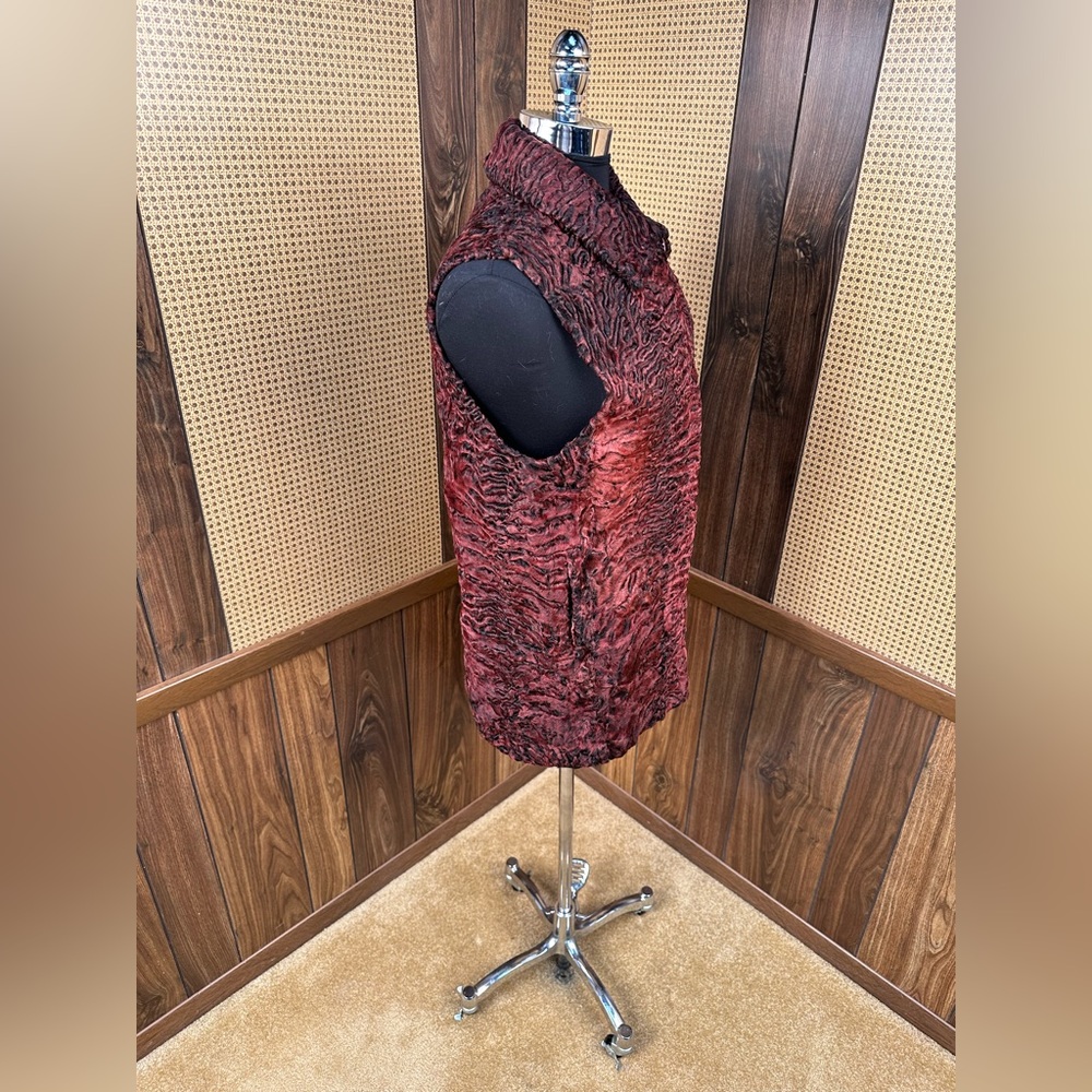 Vintage Robert Mann Furs Dyed Red Persian Lamb Fur Vest Jacket Coat Small - Picture 3 of 11